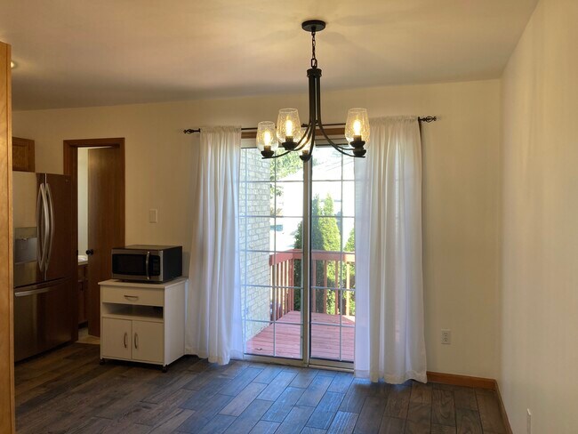 Foto del edificio - 6143 Porter Rd