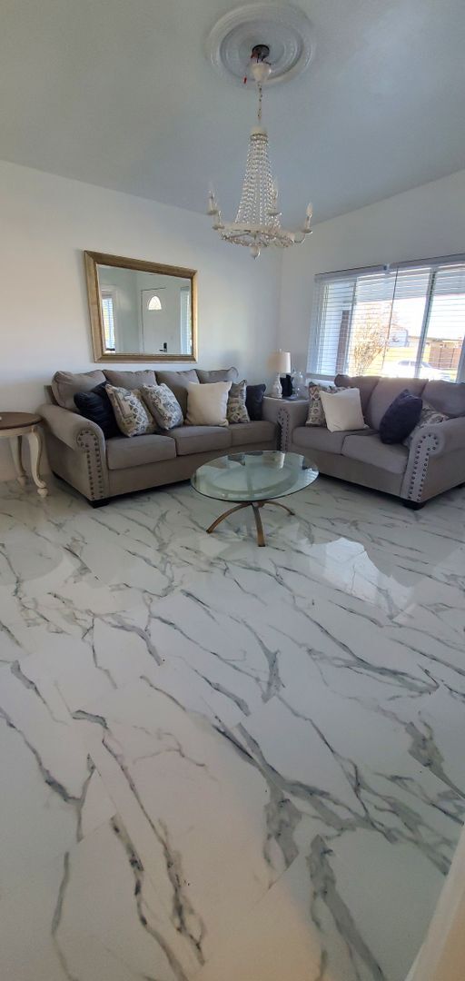 Building Photo - Beautiful remodeled home  Englewood neighb...