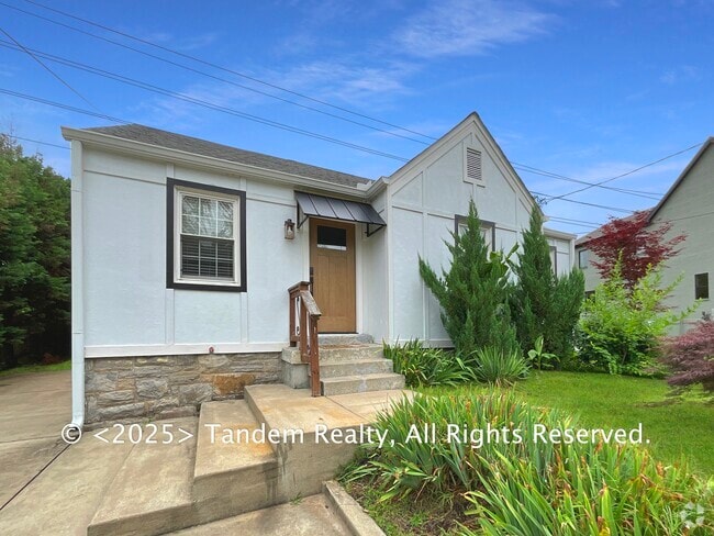Building Photo - 2710 Sharondale Ct