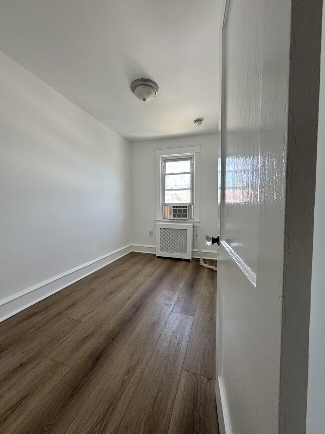 Foto del edificio - 925 Anderson Ave