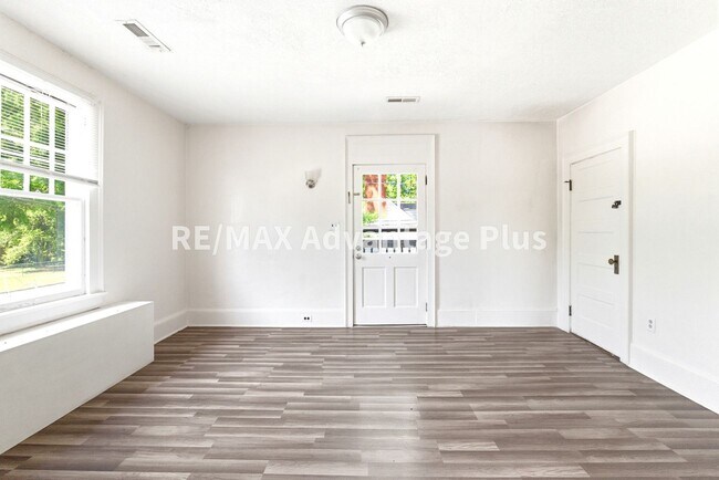 Foto del edificio - 106 Grove St