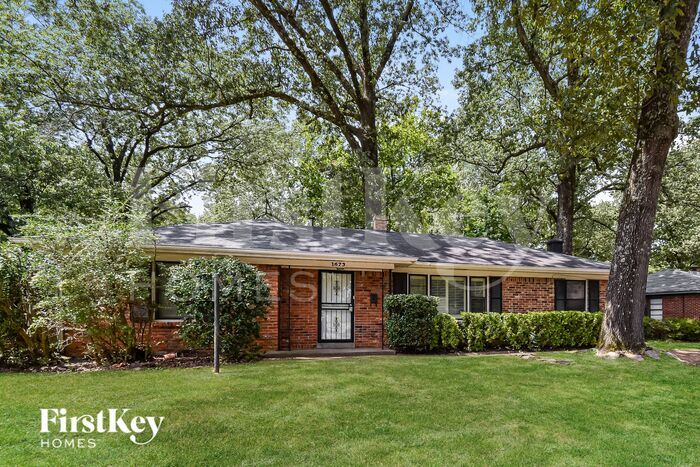 Primary Photo - 1673 Colonial Rd