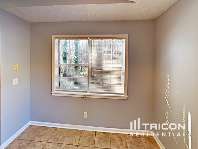 Building Photo - 93 Linville Pointe