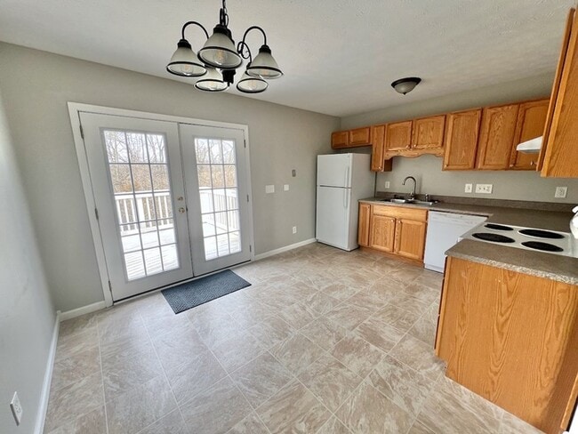 Foto del edificio - 807 Tamarack Ct