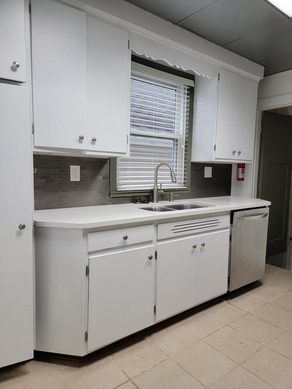 Foto del edificio - 3111 Elliot Ave