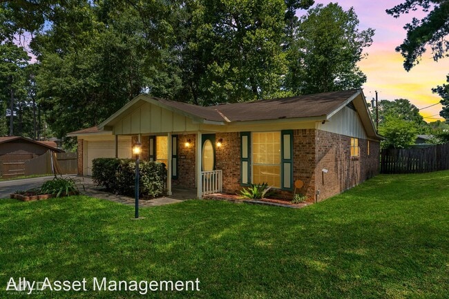 Building Photo - 3 br, 2 bath House - 2104 Francais Dr