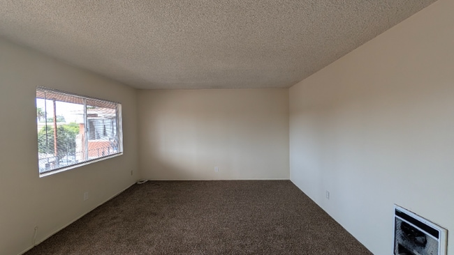 Photo - 905 Daisy Ave Apartment