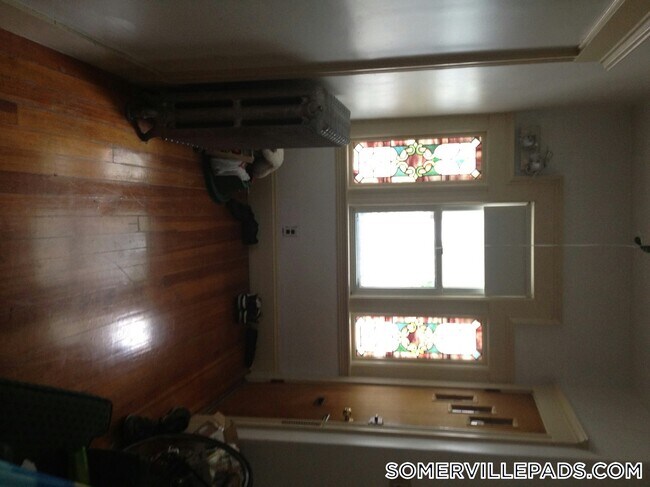 Building Photo - 61 Ossipee Rd