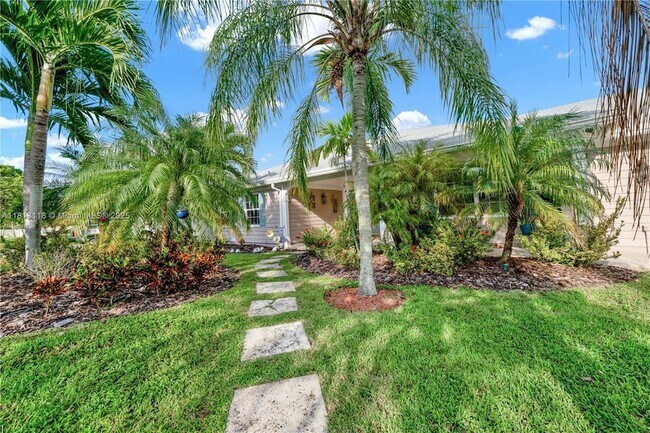Foto del edificio - 14825 SW 149th Ct