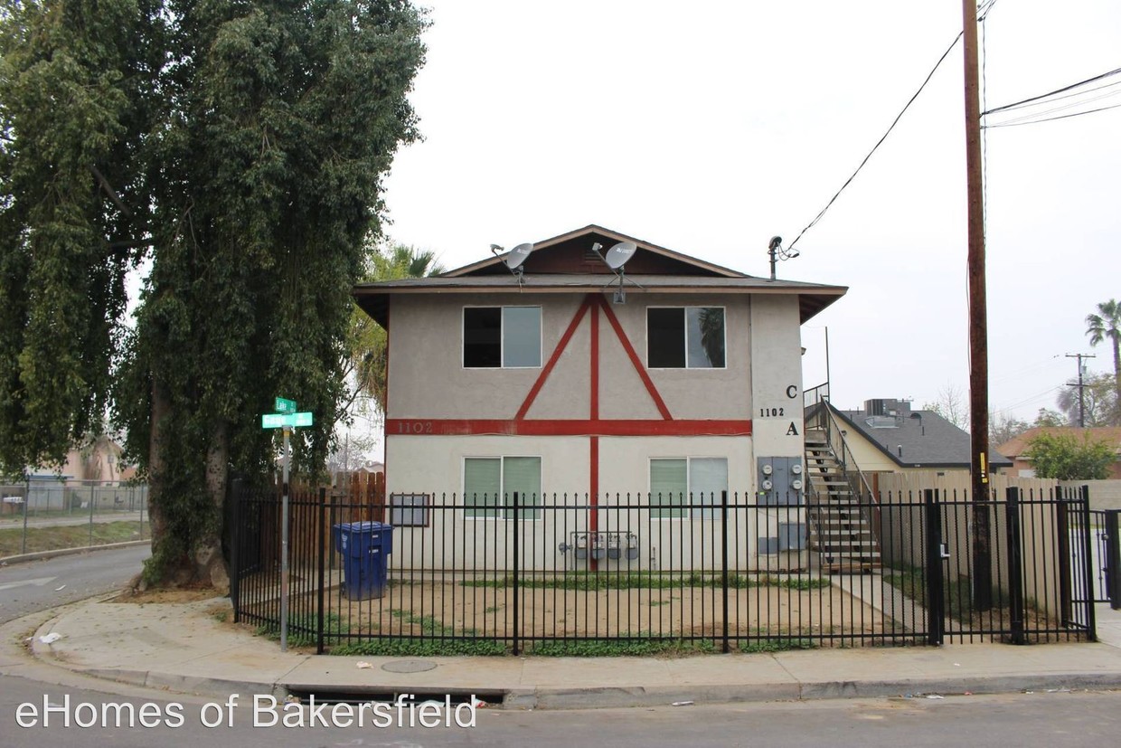 Primary Photo - 1102 Gage St