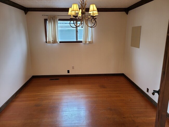 Foto del edificio - 2612 S Grand St