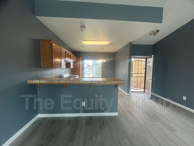 Building Photo - 30743 Cottontail St