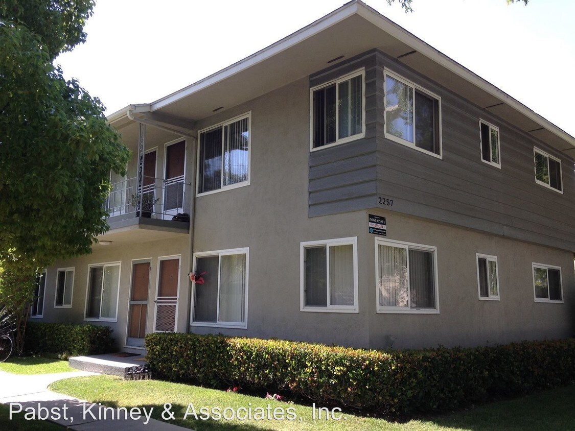 Foto principal - 2257 San Anseline Ave