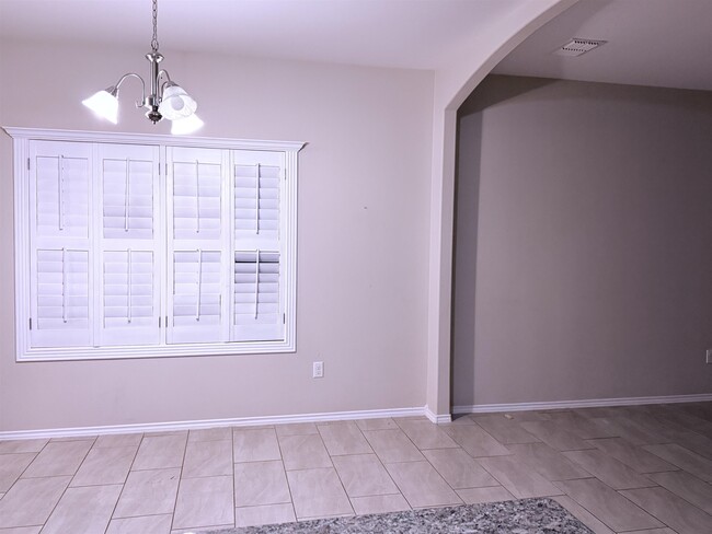 Building Photo - 3307 Simmental Dr