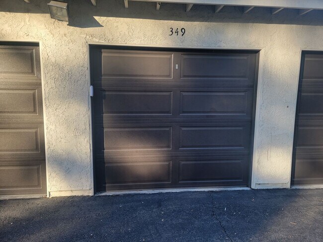 Foto del edificio - Newly Remodeled 1BED/1BATH in Pheasant Creek w/ Garage