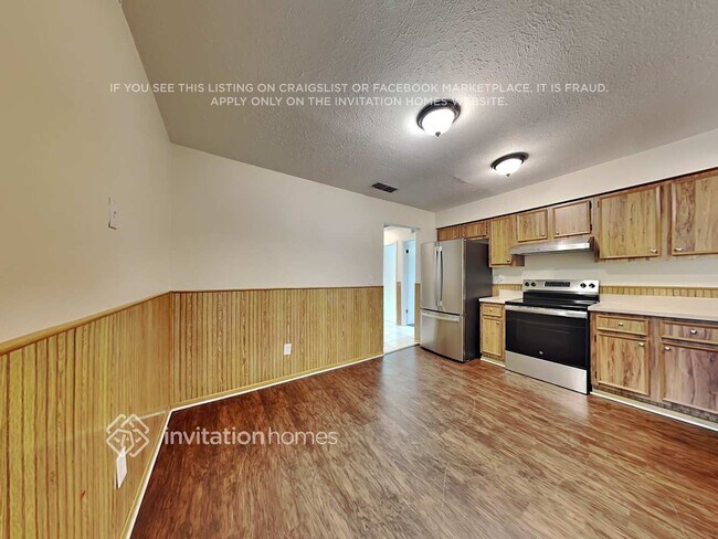 Building Photo - 3504 Yale Cir