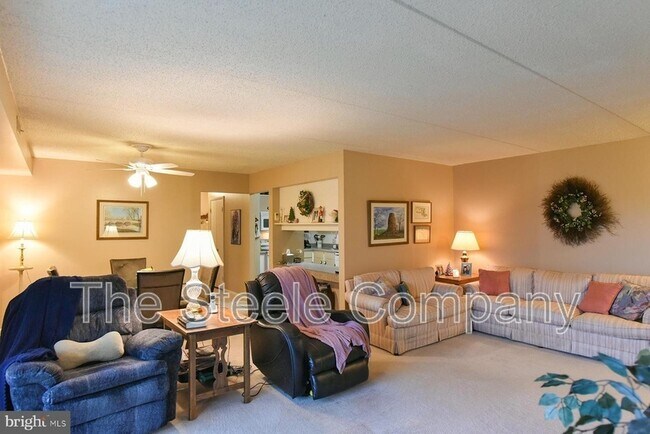 Foto del edificio - 1631 Edgewood Pl