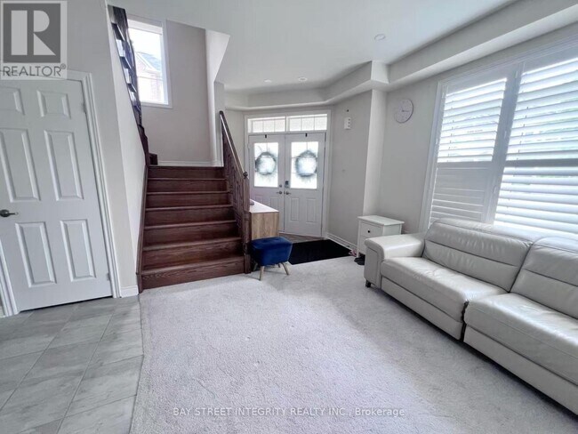 Building Photo - 3302 Erasmum St