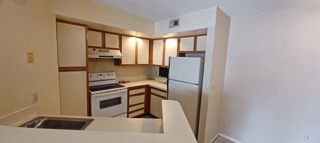 Foto del edificio - 1401 Village Blvd