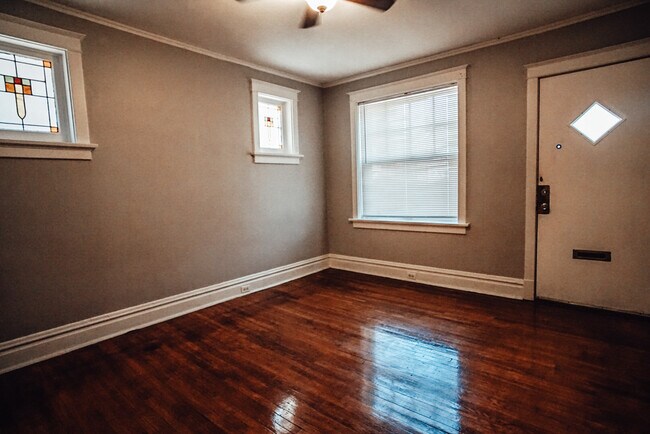 Building Photo - 4974 Chippewa St