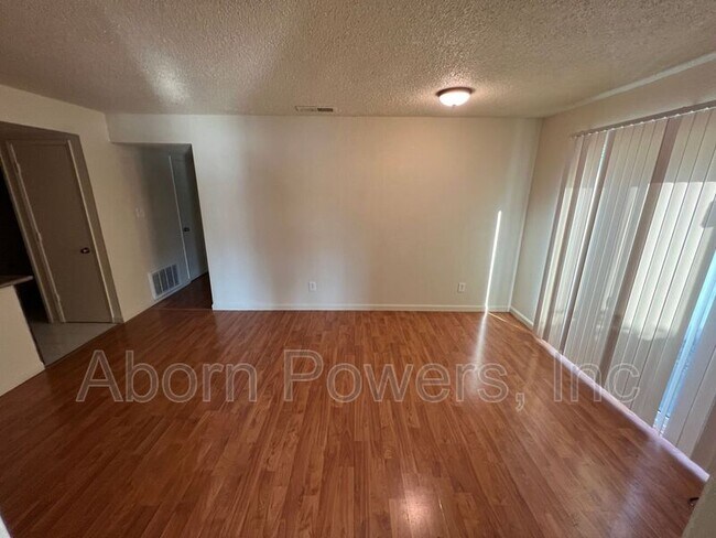 Building Photo - 9129 Tuolumne Dr