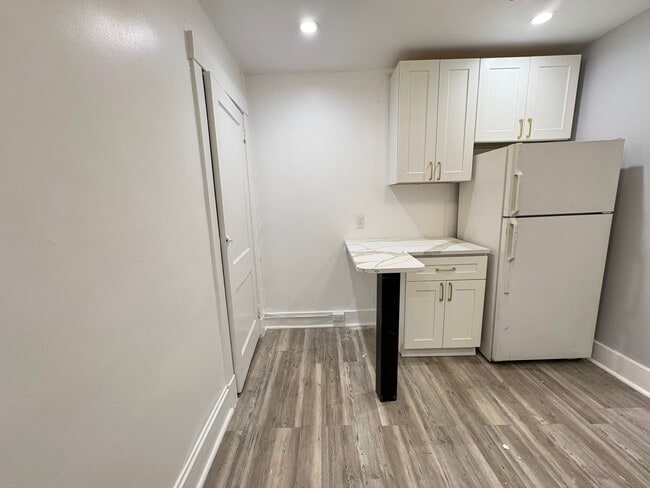 Foto del edificio - 5836 Phillips Ave