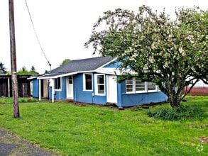 Building Photo - 1127 Laurel Ave