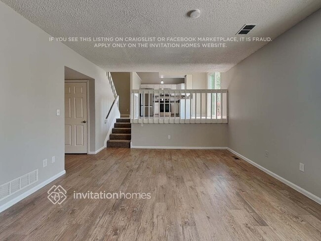 Building Photo - 4610 E 105th Dr