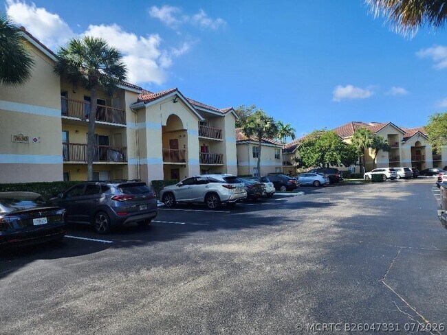 Foto del edificio - 7630 Westwood Dr