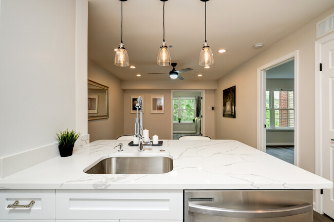 Building Photo - 3313 Wyndham Cir