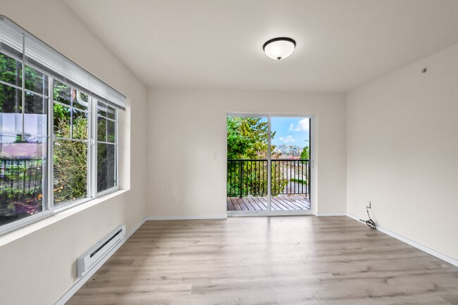 Foto del edificio - 12040 Bridgeport Way SW