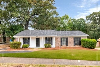 Building Photo - 5728 Post Oak Ct