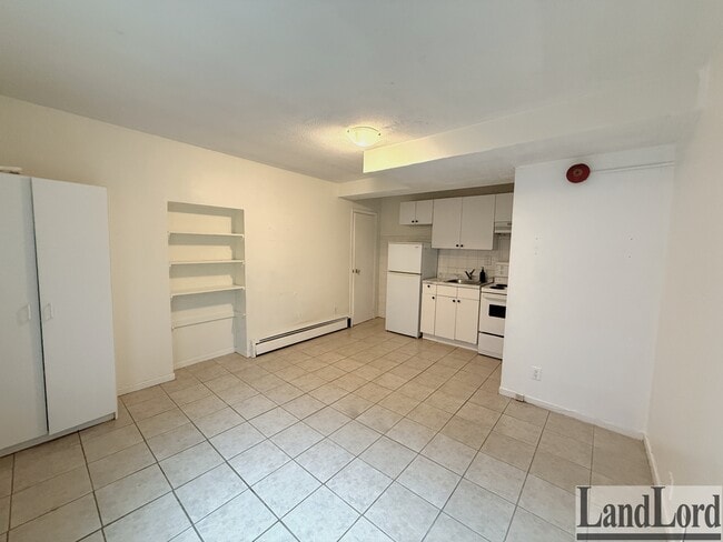 Photo du bâtiment - 198 Dunn Ave