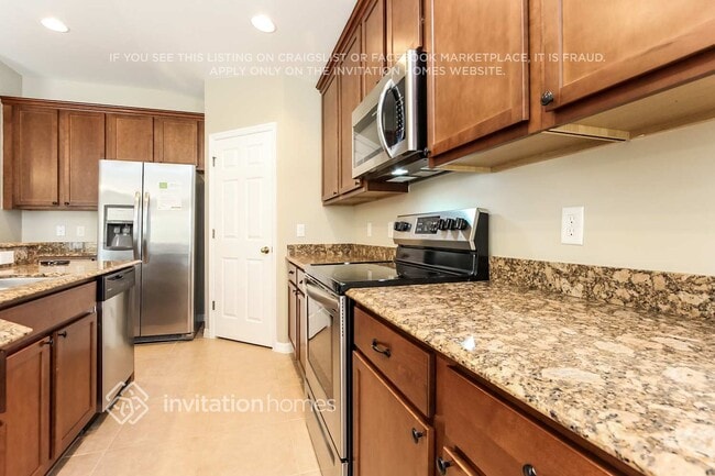 Foto del edificio - 5140 Layton Dr