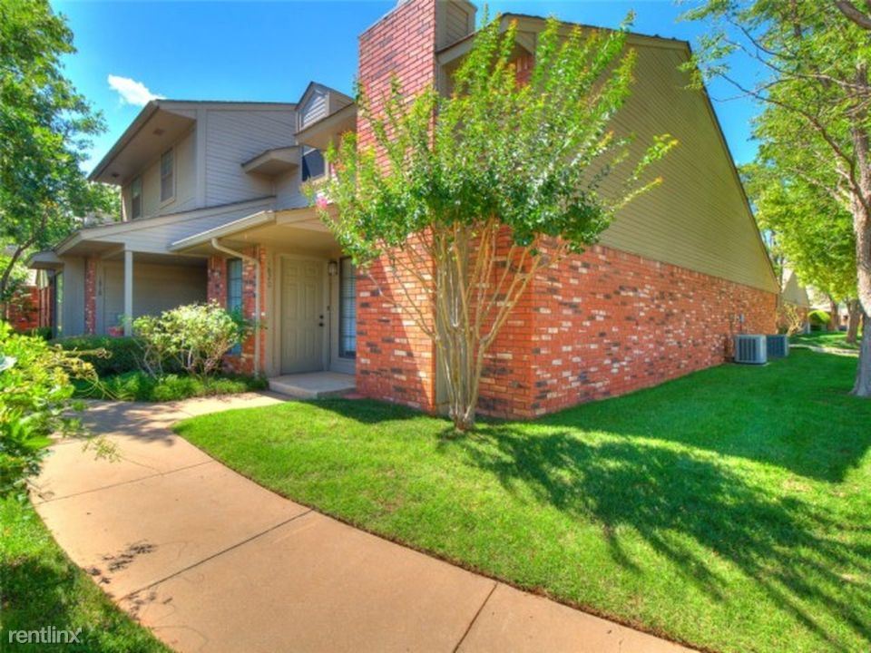 1820 Deermont, Edmond, OK 73034 Townhouse for Rent in Edmond, OK