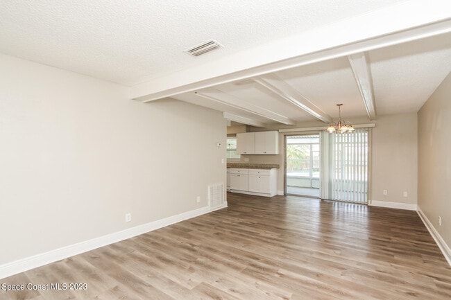 Foto del edificio - 1763 Fallon Blvd NE