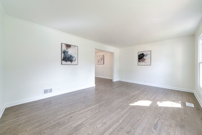 Foto del edificio - 887 Saybrook Ln