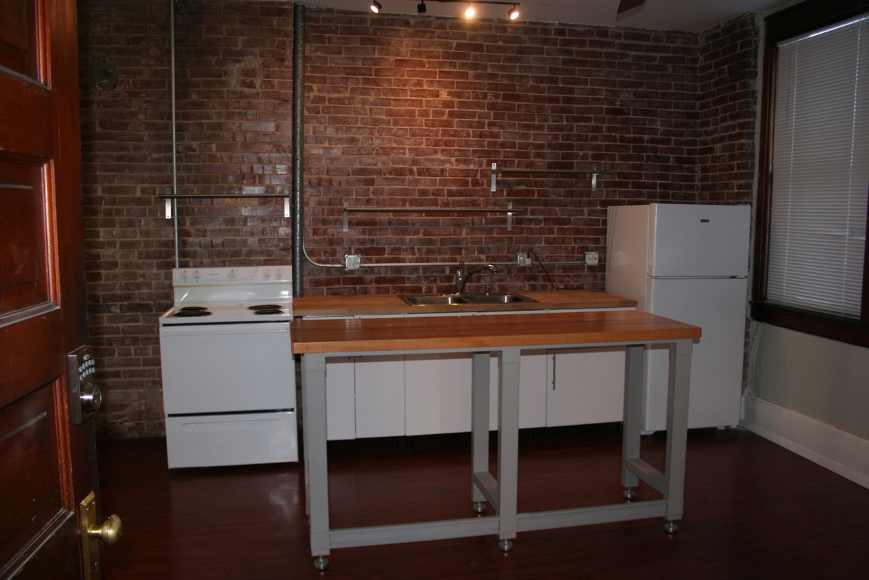 Kitchen Area - 1120 N 10th St