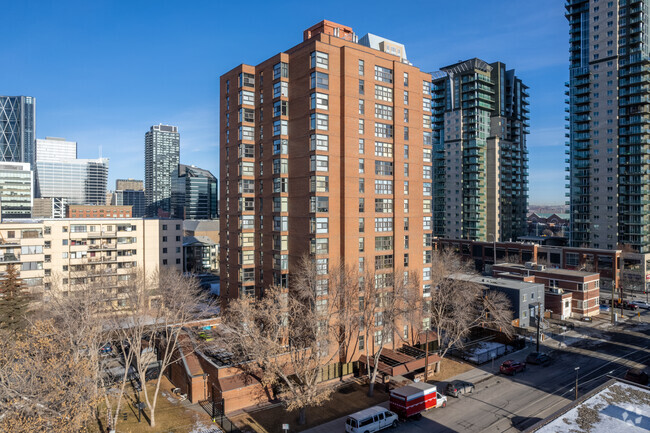 Building Photo - Alex Walker Tower