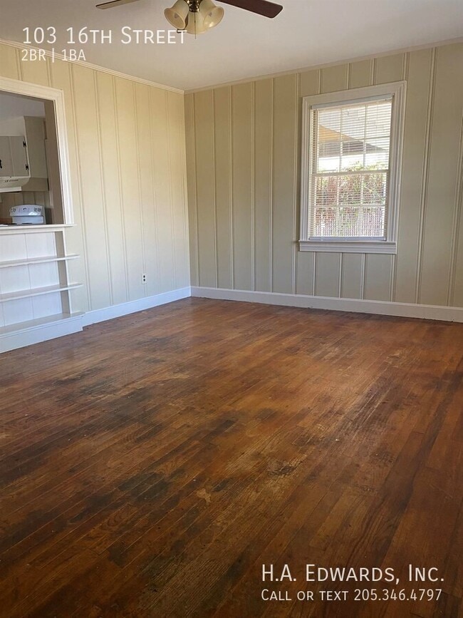 Photo - 103 16th St House