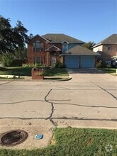 Building Photo - 1514 Lakeshore Dr