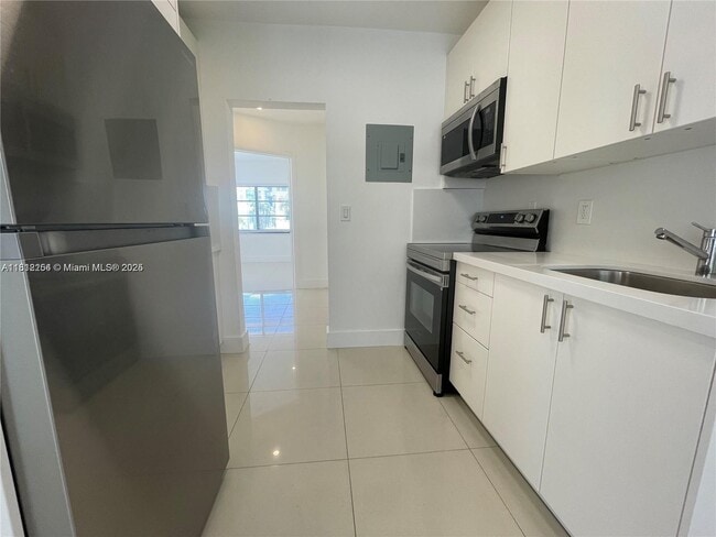 Foto del edificio - 7620 Abbott Ave