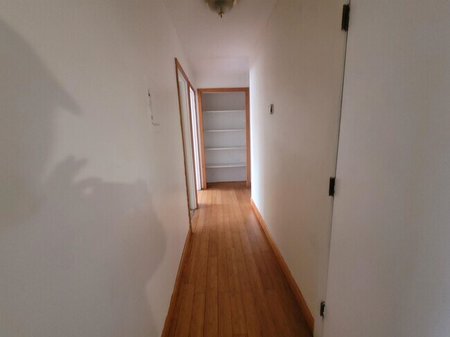 Foto del edificio - 8 Lancelot Court