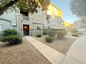 Building Photo - 2150 W Alameda Rd