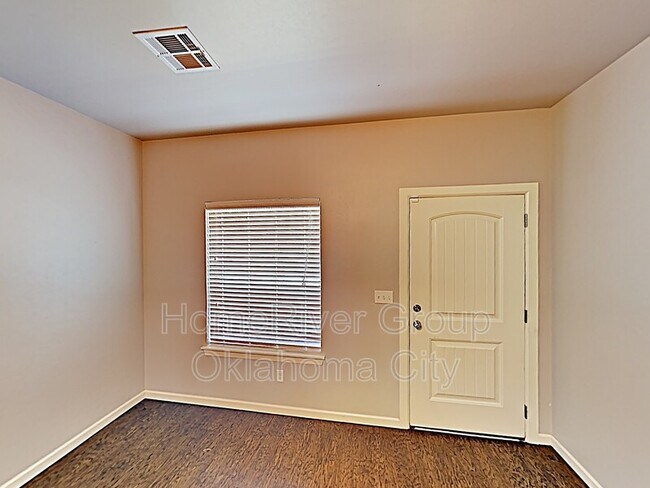 Building Photo - 4728 Loch Ln
