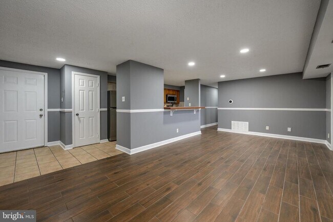 Foto del edificio - 108 Kenwood Dr