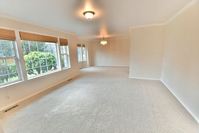 Foto del edificio - 3bd/2ba Mukilteo Home