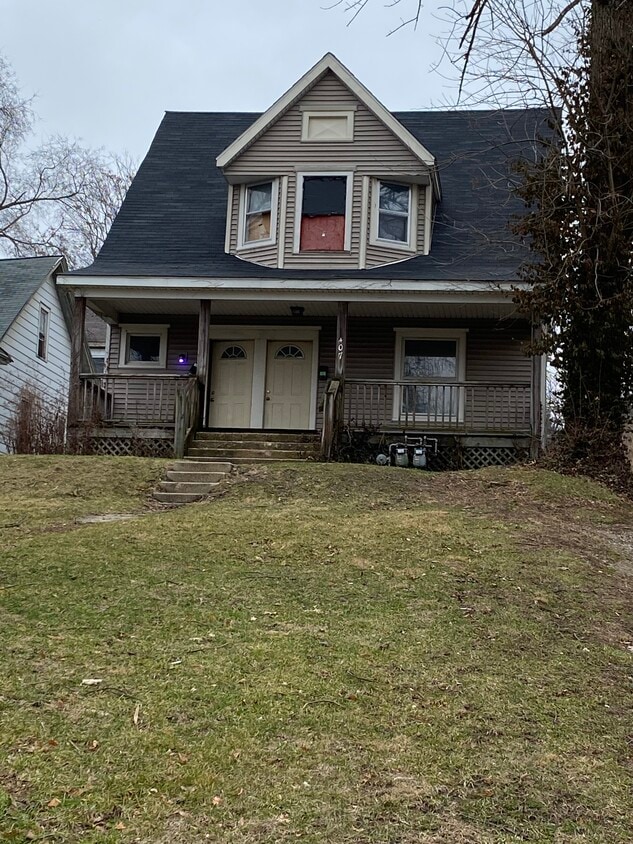 407 Lingle Ave Unit 1, Lafayette, IN 47901 Apartments in Lafayette