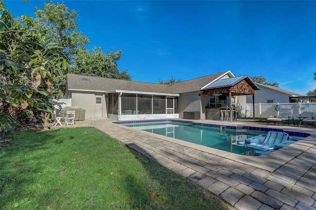 Building Photo - 2663 Greywall Ave