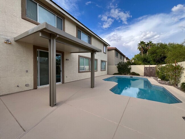 Foto del edificio - Summerlin Beauty